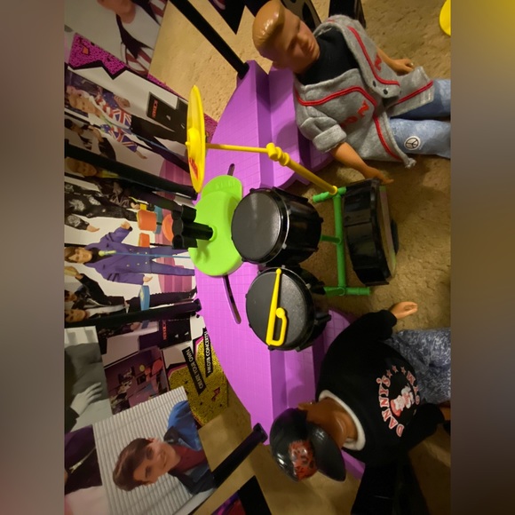 Official New Kids on The Block Stage: Create Your Own NKOTB Concert - Picture 9 of 10